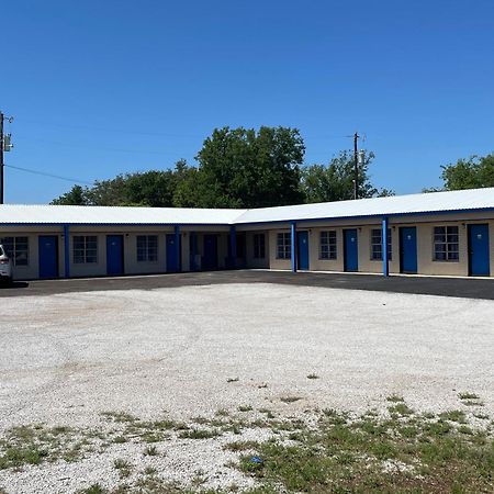 Relax Inn Goldthwaite Exterior foto